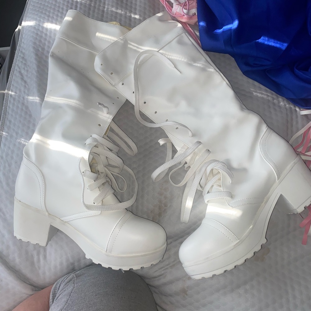 White lace up rave platform boots
